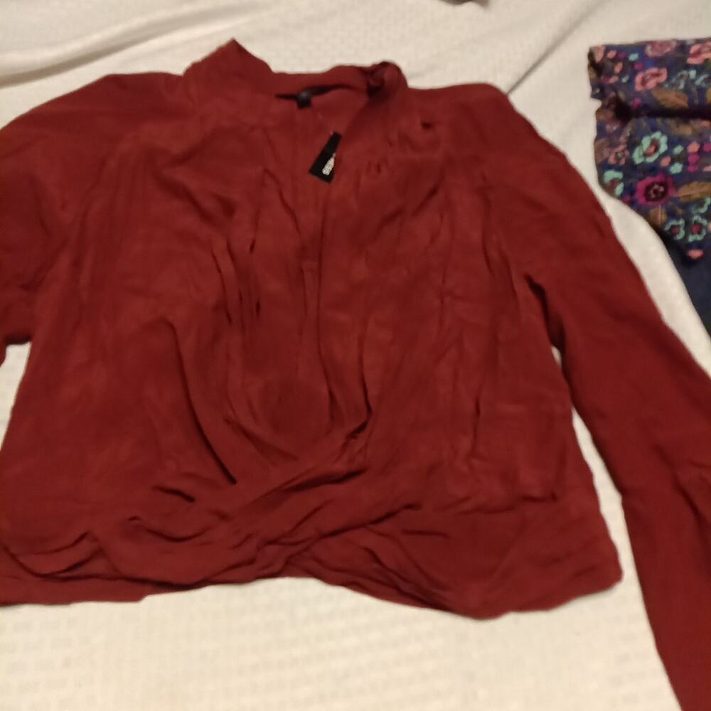 Express Women Large Dark Terracotta Long Sleeve Layering Top Blouse NWT Boho